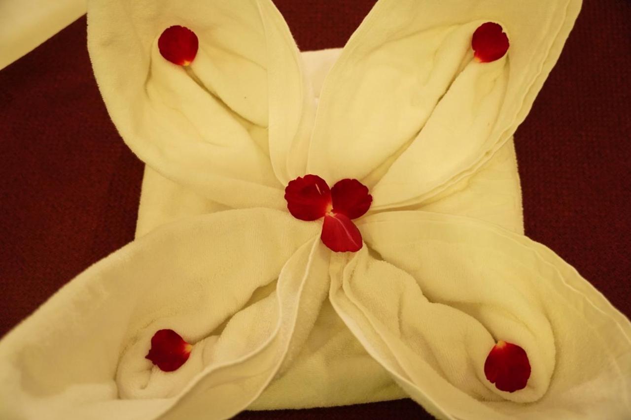 Nt Elysian Hotel Hanoi Buitenkant foto